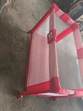 Cuna de viaje para bebé