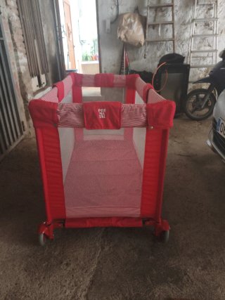 Cuna de viaje para bebé