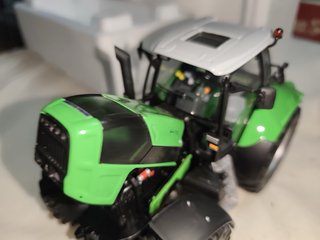 Deutz-Fahr Agrotron TTV 630 Tractor
