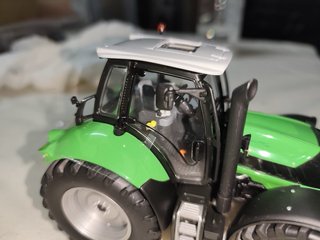 Deutz-Fahr Agrotron TTV 630 Tractor