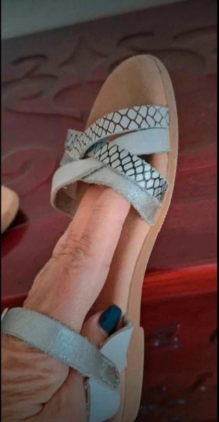 Sandalias piel niña talla 30. Marca Karralli