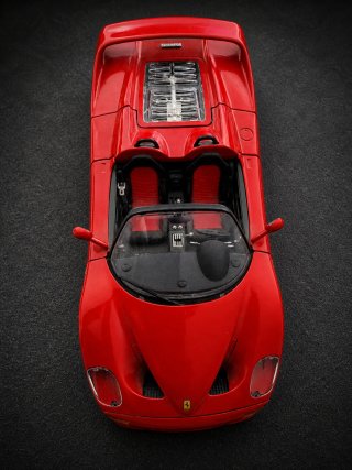 Maqueta Ferrari Roja F50 Marca Bburago