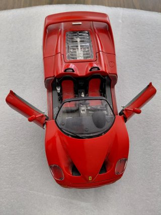Maqueta Ferrari Roja F50 Marca Bburago