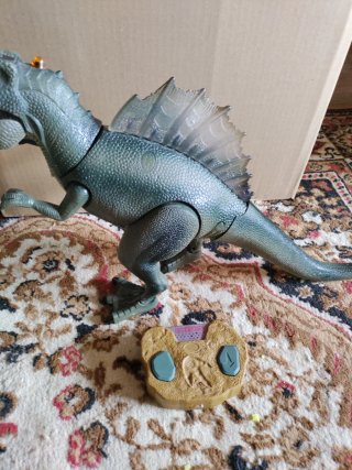 Dinosaurio Juguete con Control Remoto