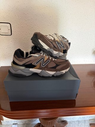 Zapatillas New Balance Marrones y Grises