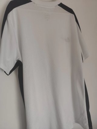 Camiseta deportiva Nike blanca y negra talla XL