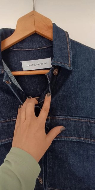 Chaqueta vaquera Adolfo Domínguez oversize y crop