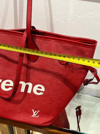 Borsa Louis Vuitton Rosso Supreme