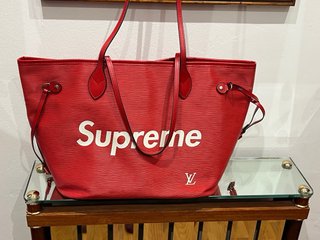 Borsa Louis Vuitton Rosso Supreme