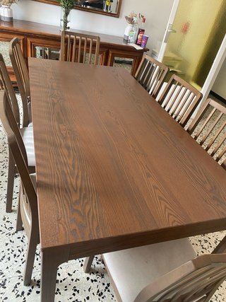 Mesa extensible y 8 Sillas Comedor Madera