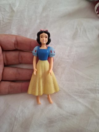 Figuras Blancanieves y vestidos