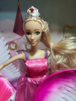 Muñeca Princesa y Unicornio con Alas