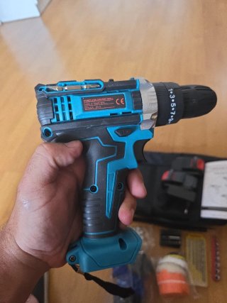 Taladro Atornillador 3 en 1 21V + 61 Accesorios