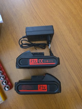 Taladro Atornillador 3 en 1 21V + 61 Accesorios