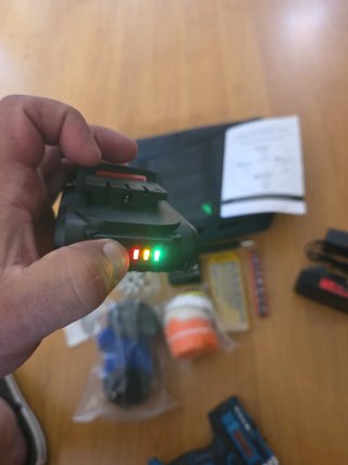 Taladro Atornillador 3 en 1 21V + 61 Accesorios