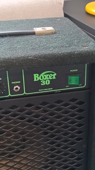 Amplificador Trace Elliot Boxer 30