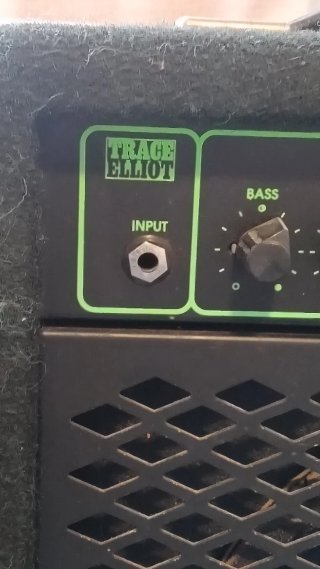 Amplificador Trace Elliot Boxer 30