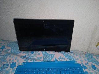 Tablet Microsoft con Teclado Azul