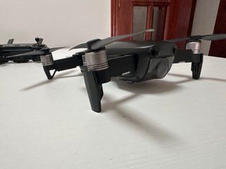 Drone DJI Mavic con accesorios