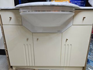 Mueble de baño con lavabo de mármol