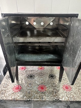 Horno de gas negro