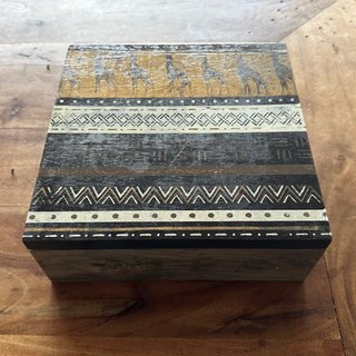 Caja de té madera étnica joyero 24x24x8,5 cm