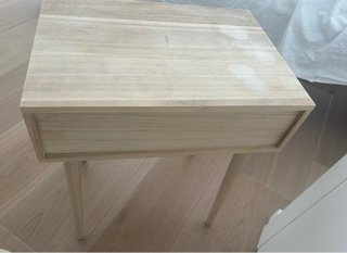 Mesita de Noche Jysk Madera Clara