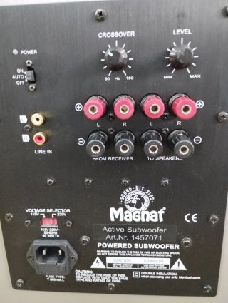 Subwoofer Magnat Gris