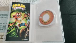 Crash Guerra al Coco Maniaco PSP