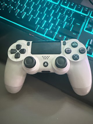 PS4 Pro 2TB Negra V 11.52 (con o sin mando)