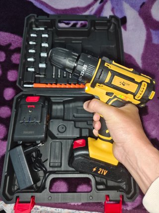 Taladro Inalámbrico 21V con 2 baterías