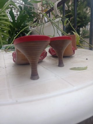 Zapatos de piel rojos Latouche