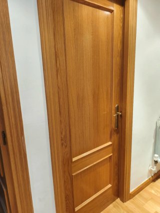 Puerta de madera