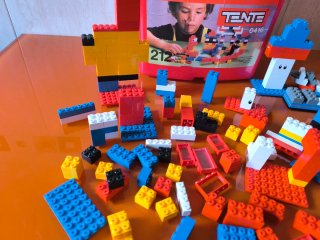 Tente 212 - Cubo de construcción