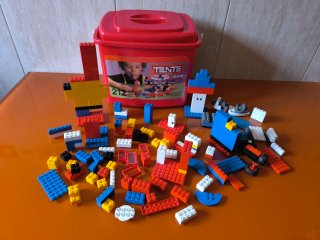 Tente 212 - Cubo de construcción
