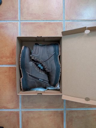 BOTAS DE MONTAÑA HIGHLAND CREEK SIN ESTRENAR