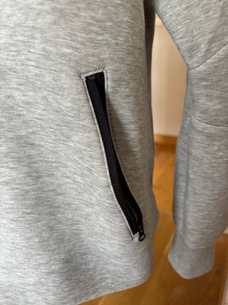 Sudadera Nike Tech