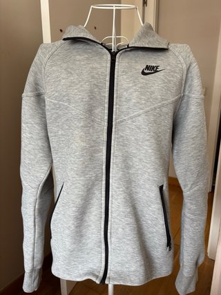 Sudadera Nike Tech