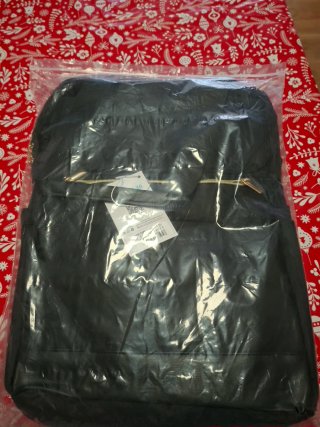 Mochila Negra Elegante con Neceser Nuevo