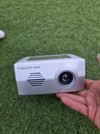 Mini proyector Tech PP-100LX