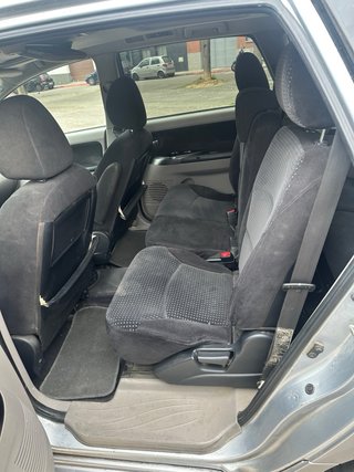 Mitsubishi Grandis 2006