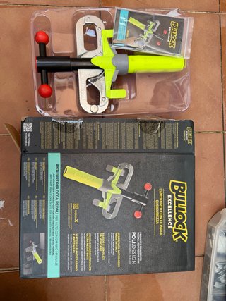 Antirrobo Bullock para coche manual