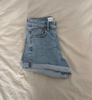 Shorts vaqueros Stradivarius azul claro