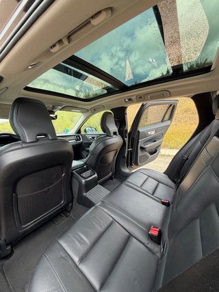 Volvo V60 T8 hibrido enchufable