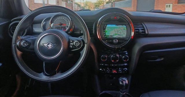 MINI Cooper 5 puertas Etiqueta Ambiental Verde C