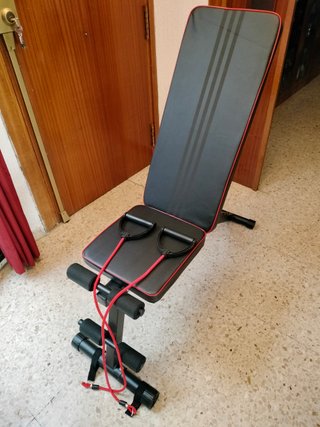 Banco de musculación a estrenar