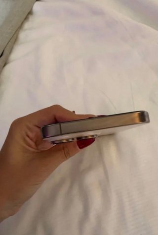 iPhone 16 Pro Max Dorado