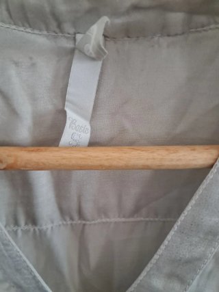 Camisa de botones beige talla S