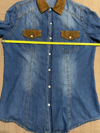 Camisa Vaquera con Parches Marrones
