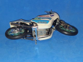 Guiloy 1:10 Yamaha TZ250L Christian Sarron 1984